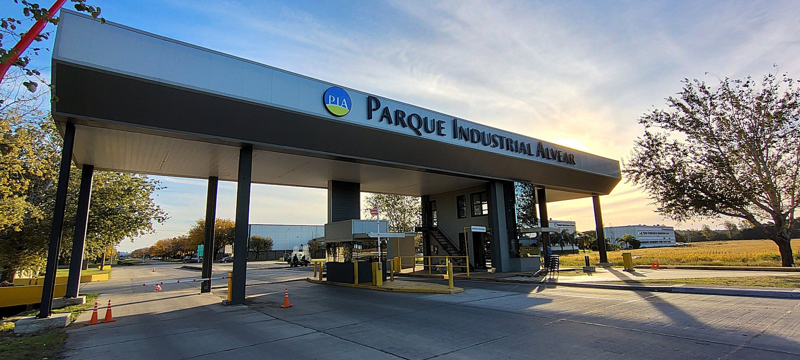 Acceso al Parque Industrial Alvear